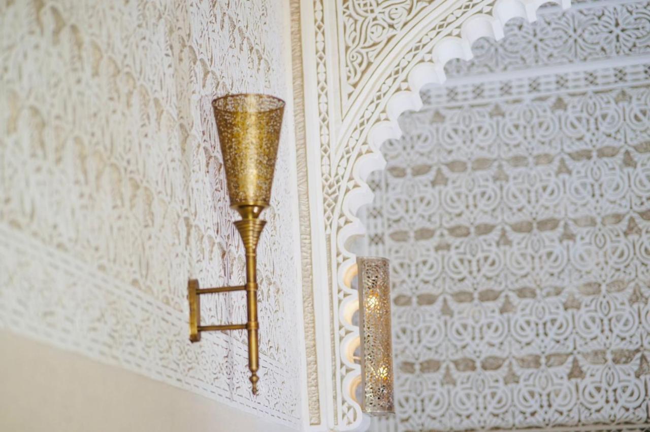 Riad Amelia : Lalla Nora Room Tétouan Buitenkant foto