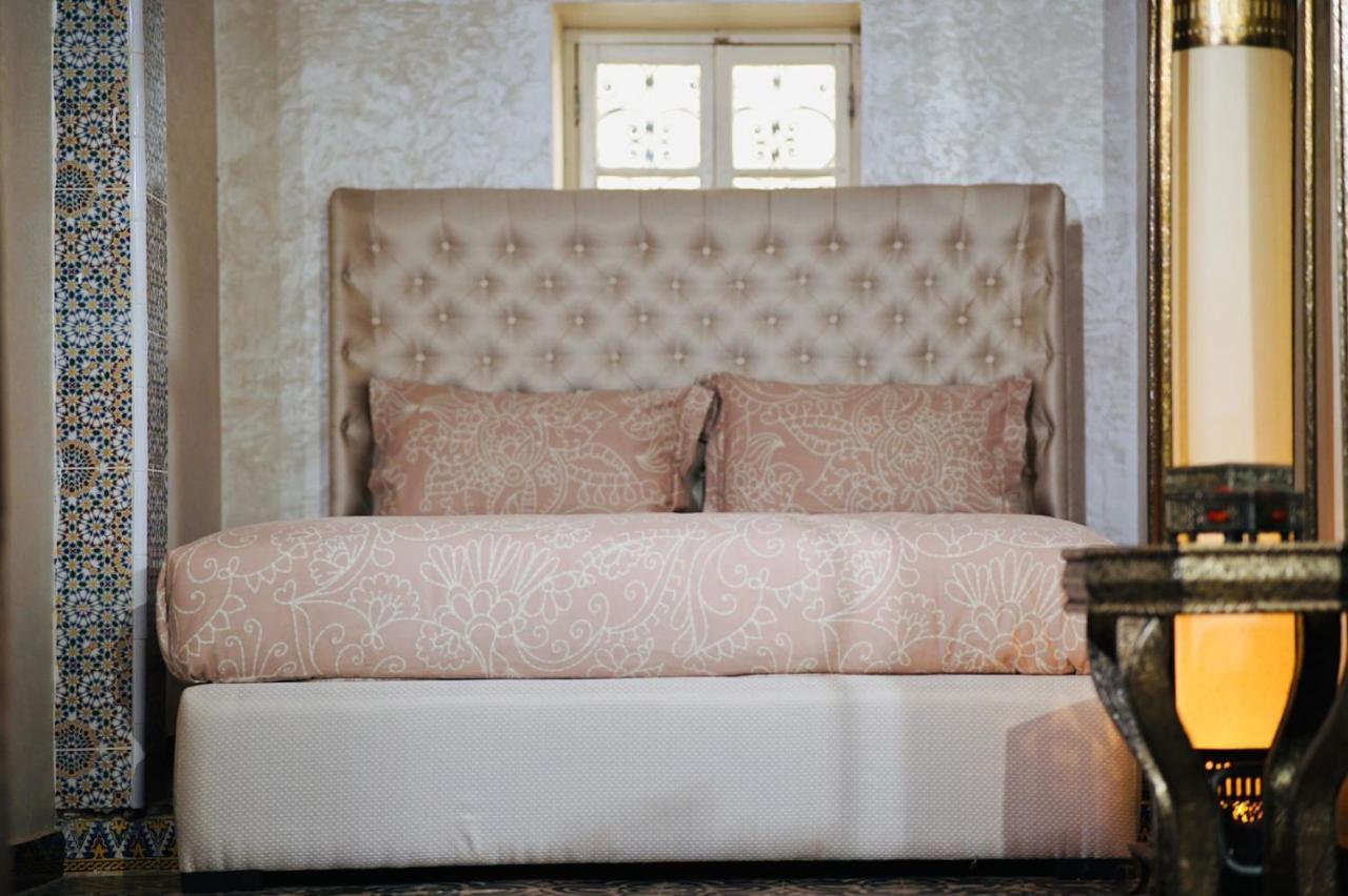 Riad Amelia : Lalla Nora Room Tétouan Buitenkant foto
